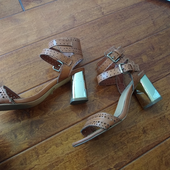 ๐ justfab gold heel tan double ankle strap buckle - Picture 4 of 5